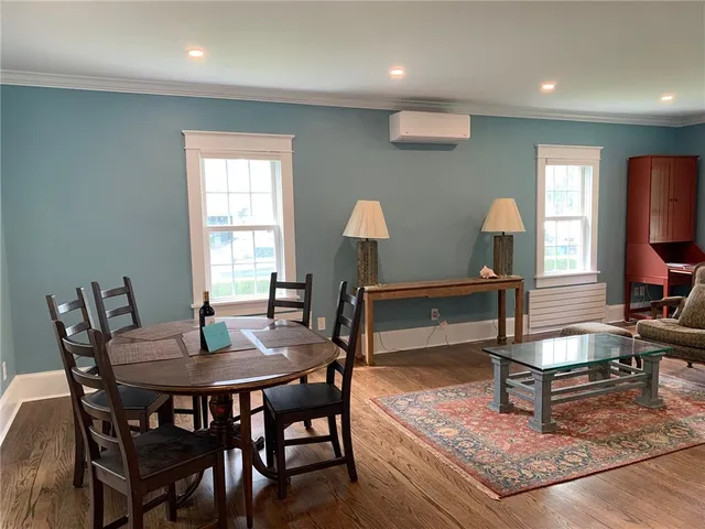 $4,500 | 86 Carroll Avenue, Newport, RI 02840
