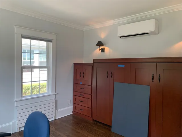 $4,500 | 86 Carroll Avenue, Newport, RI 02840