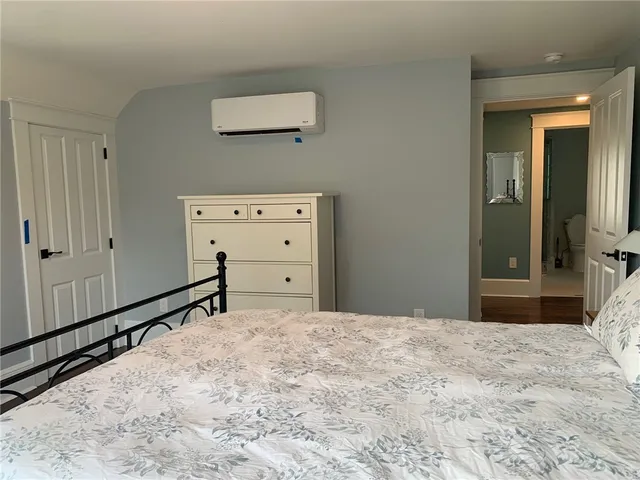 $4,500 | 86 Carroll Avenue, Newport, RI 02840