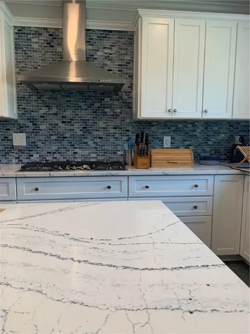 $4,500 | 86 Carroll Avenue, Newport, RI 02840