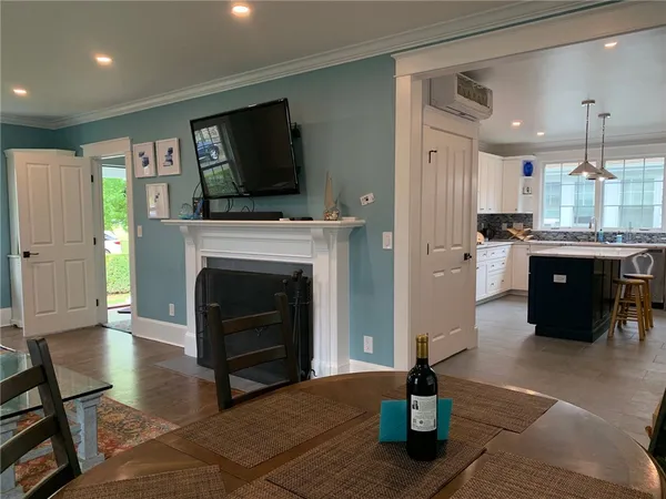 $4,500 | 86 Carroll Avenue, Newport, RI 02840