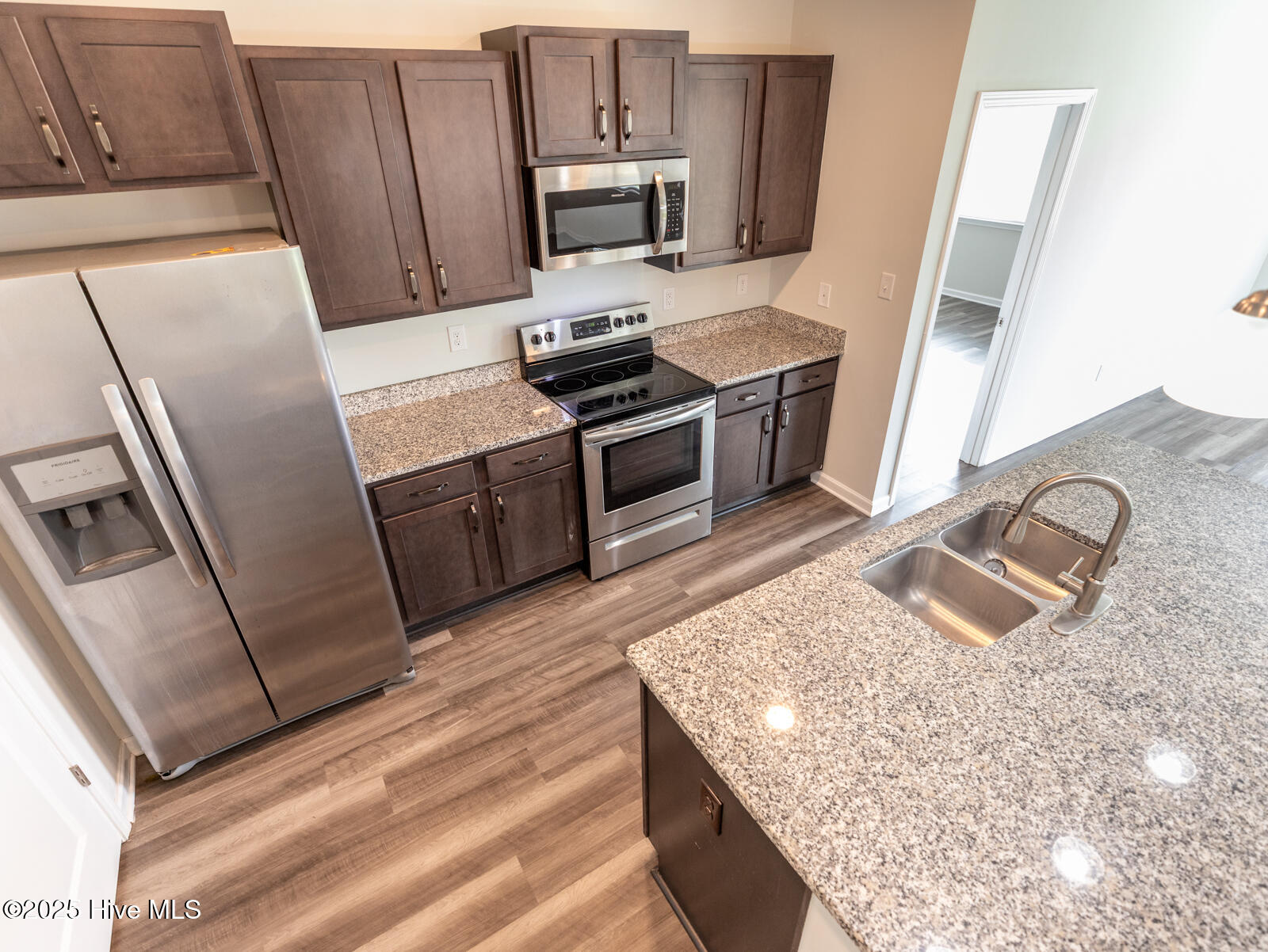 104 Tralee Place Holly Ridge, NC 28445 - Photo 7 of 29 Kitchen 5