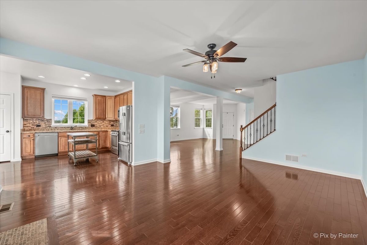 1131 Falcon Ridge Drive Elgin, IL 60124 - Photo 12 of 63