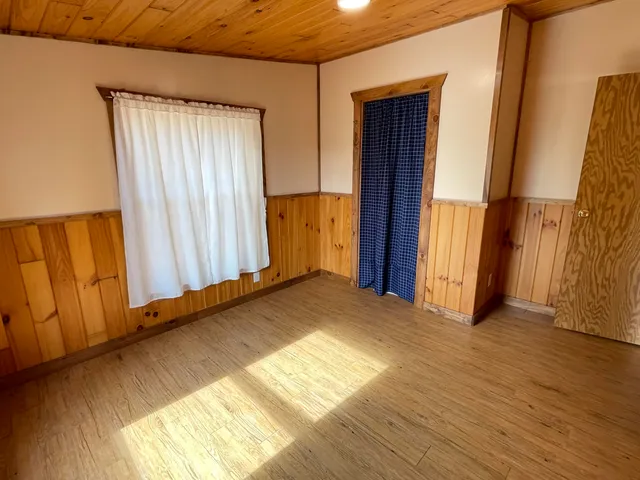 $250,000 | 19396 70th Avenue, Marion, MI 49665