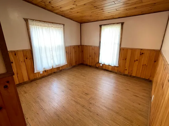 $250,000 | 19396 70th Avenue, Marion, MI 49665