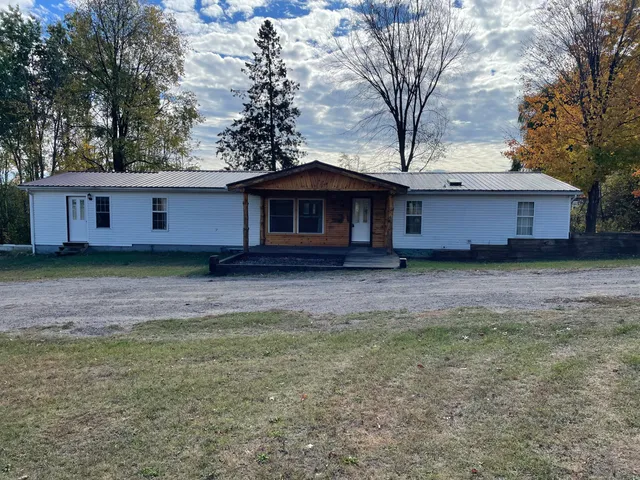 $250,000 | 19396 70th Avenue, Marion, MI 49665