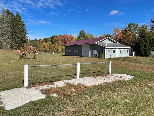 $250,000 | 19396 70th Avenue, Marion, MI 49665