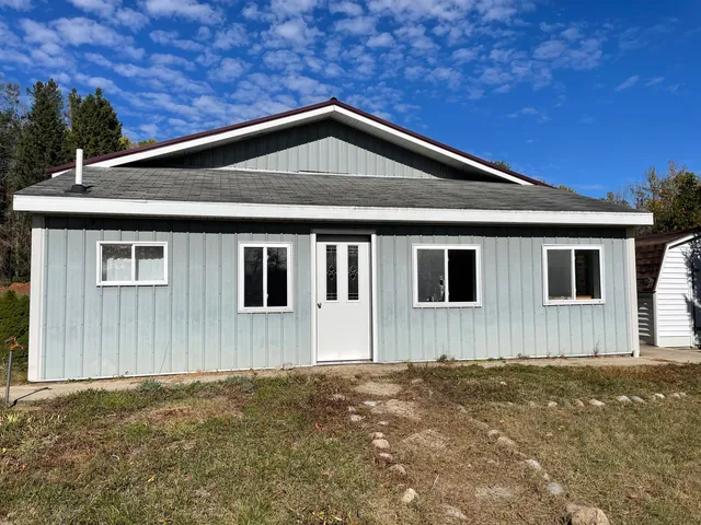 $250,000 | 19396 70th Avenue, Marion, MI 49665