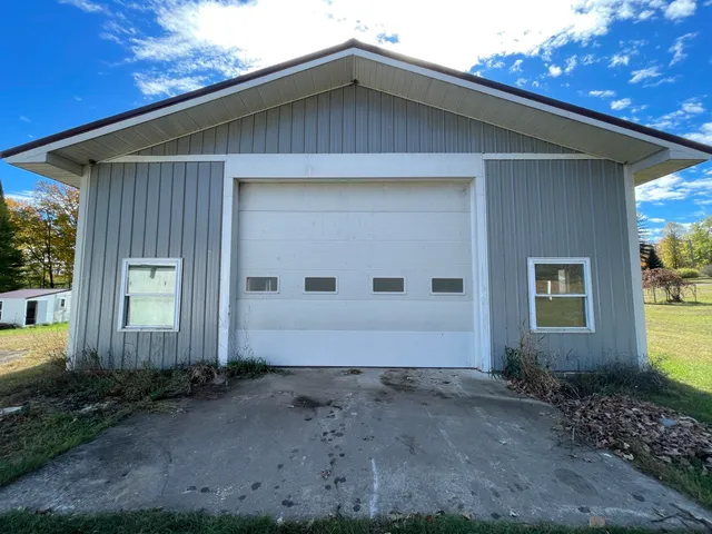 $250,000 | 19396 70th Avenue, Marion, MI 49665