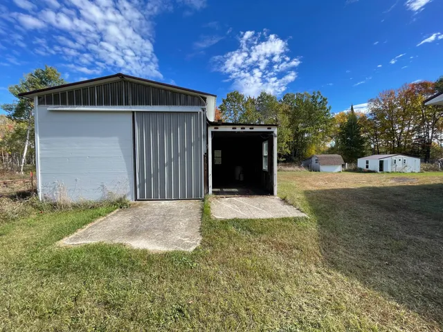 $250,000 | 19396 70th Avenue, Marion, MI 49665