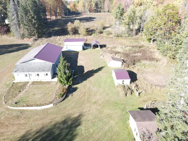 $250,000 | 19396 70th Avenue, Marion, MI 49665