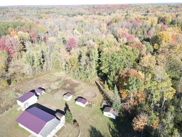 $250,000 | 19396 70th Avenue, Marion, MI 49665