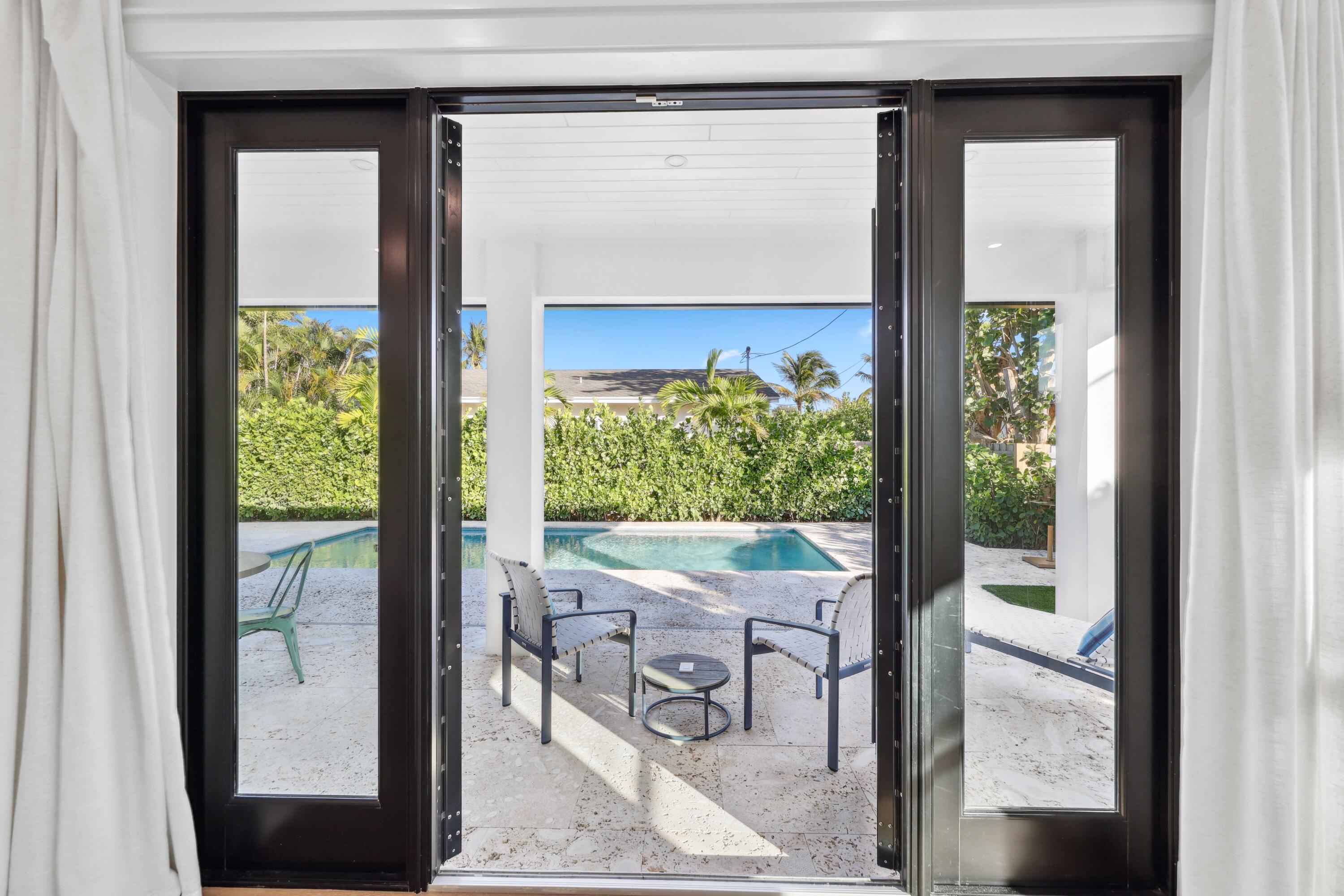 330 Laurie Road West Palm Beach, FL 33405 - Photo 22 of 46 MASTER BEDROOM