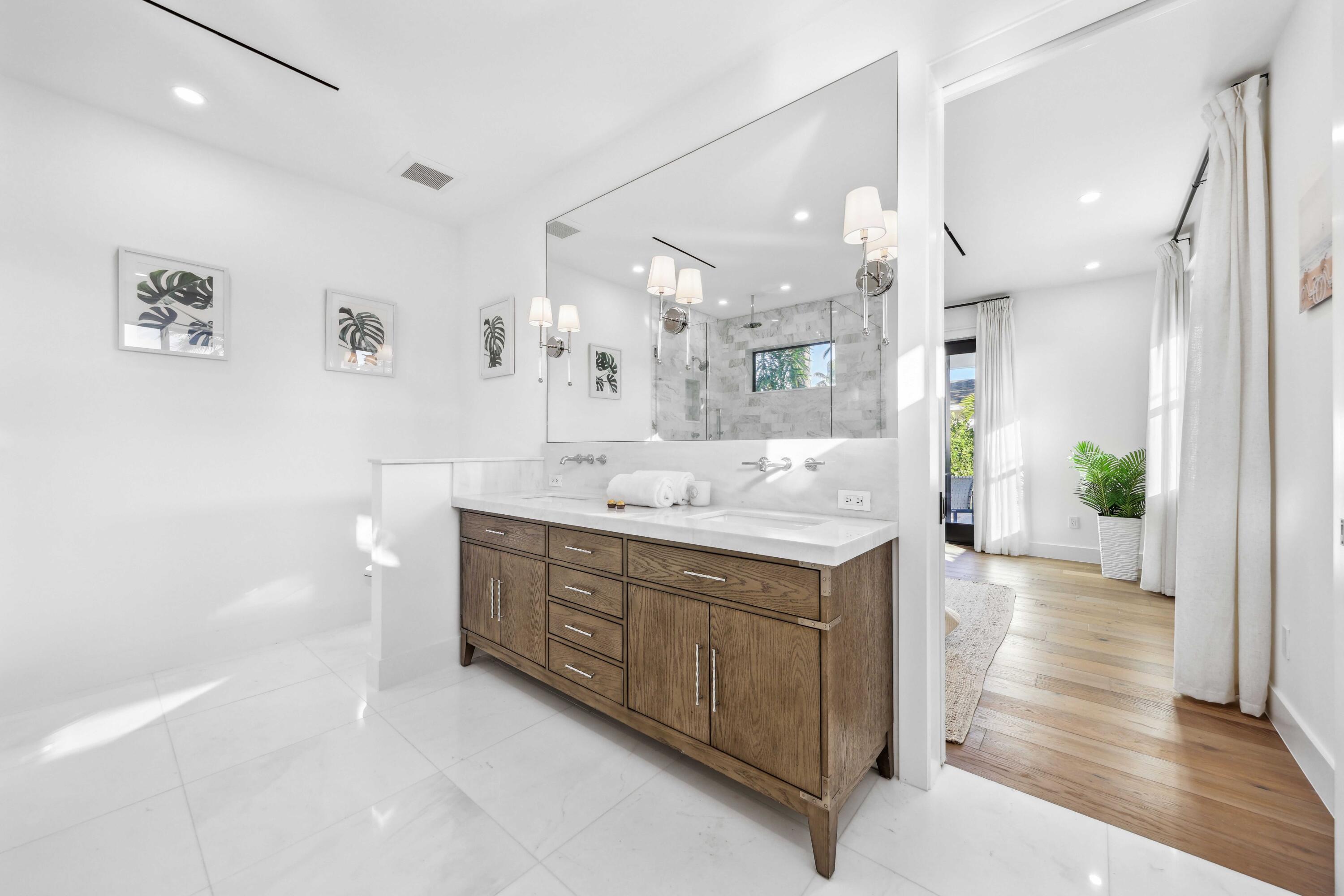 330 Laurie Road West Palm Beach, FL 33405 - Photo 24 of 46 MASTER BATHROOM