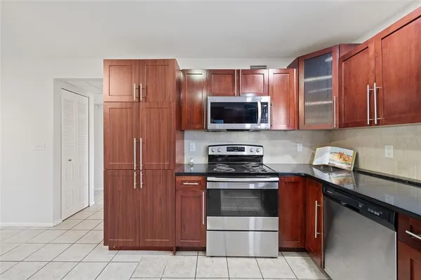 $1,850 | 8601 Huron Court, Unit 44, Tampa, FL 33614