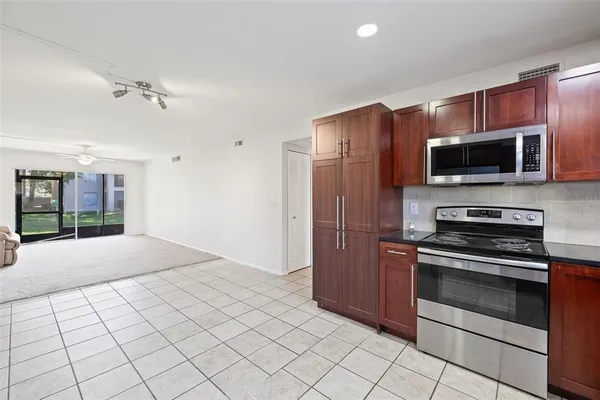 $1,850 | 8601 Huron Court, Unit 44, Tampa, FL 33614