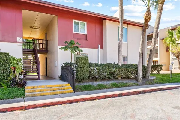 $1,850 | 8601 Huron Court, Unit 44, Tampa, FL 33614