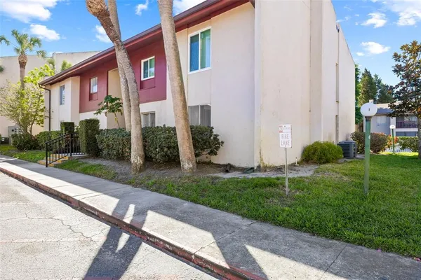 $1,850 | 8601 Huron Court, Unit 44, Tampa, FL 33614