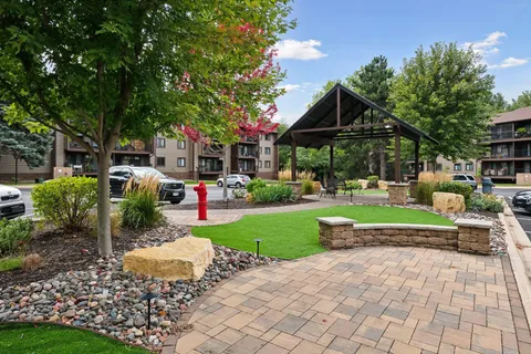 $179,000 | 7501 West 101st Street, Unit 310, Bloomington, MN 55438