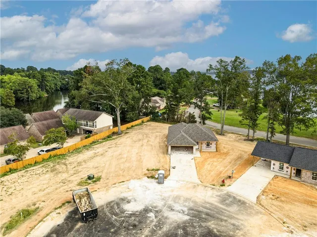 $252,500 | 113 Hidden Oaks Court, Natchitoches, LA 71457