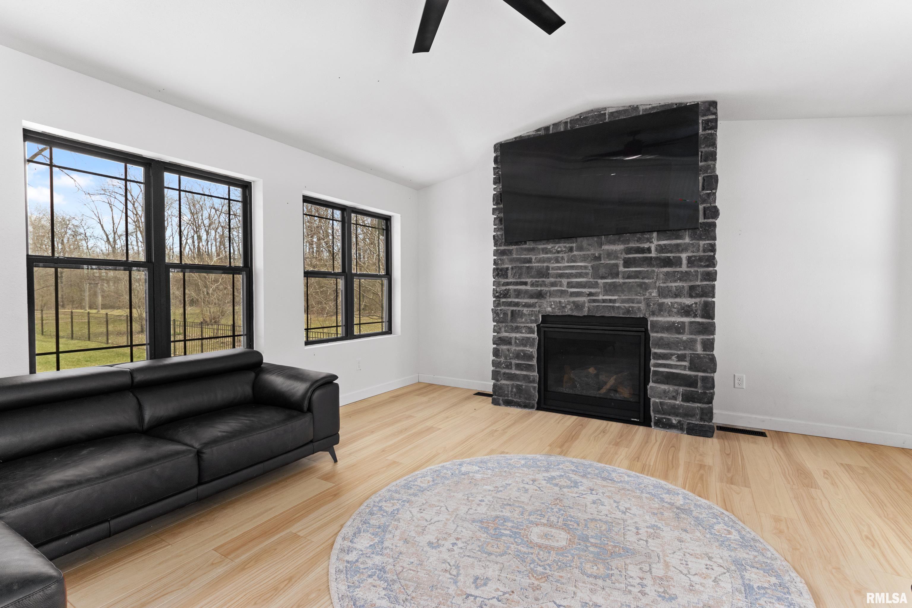 9152 Towerline Road Green Valley, IL 61534 - Photo 12 of 45