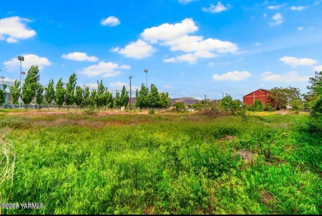 $205,000 | 1506 East Beech Street, Yakima, WA 98901