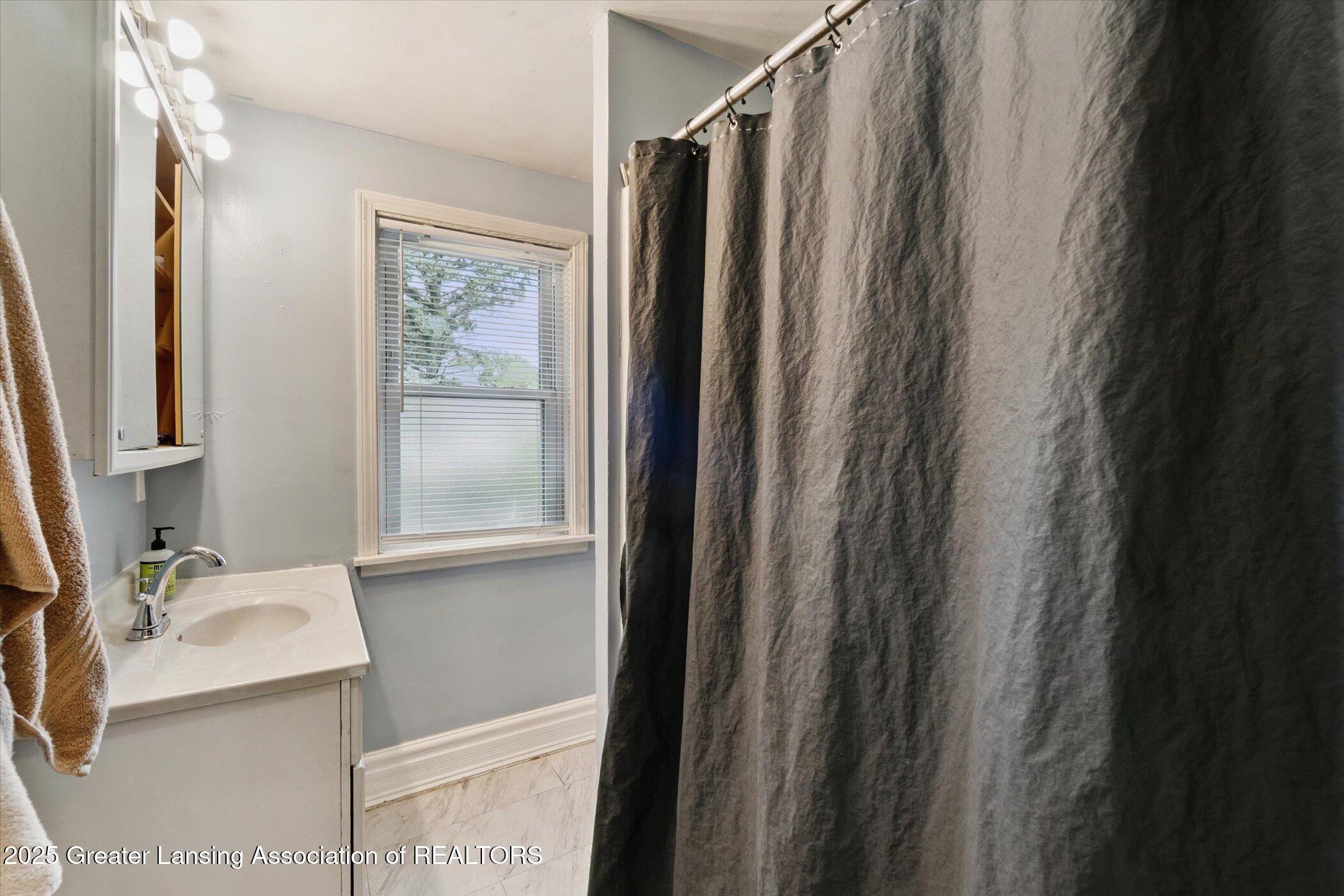 326 Stoner Road Lansing, MI 48917 - Photo 38 of 56 38-326-Stoner-Rd-Lansing-MI-48917-Window