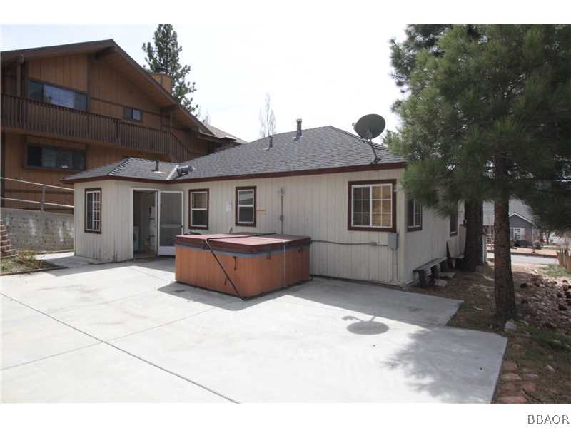 535 Highland Road Big Bear Lake, CA 92315 - Photo 15 of 15 a outdoor space view with a sitting space