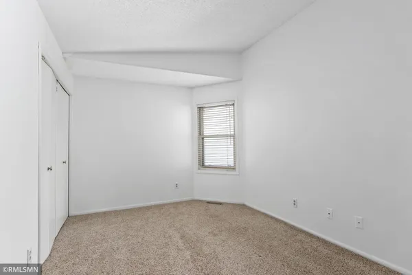 $214,900 | 5329 Highpointe Terrace, Bloomington, MN 55437