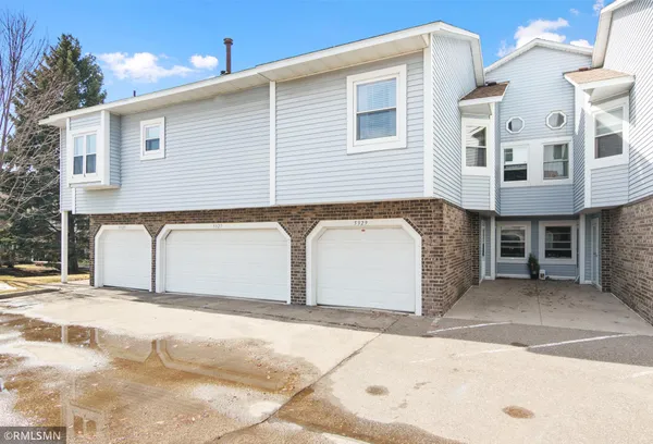 $214,900 | 5329 Highpointe Terrace, Bloomington, MN 55437
