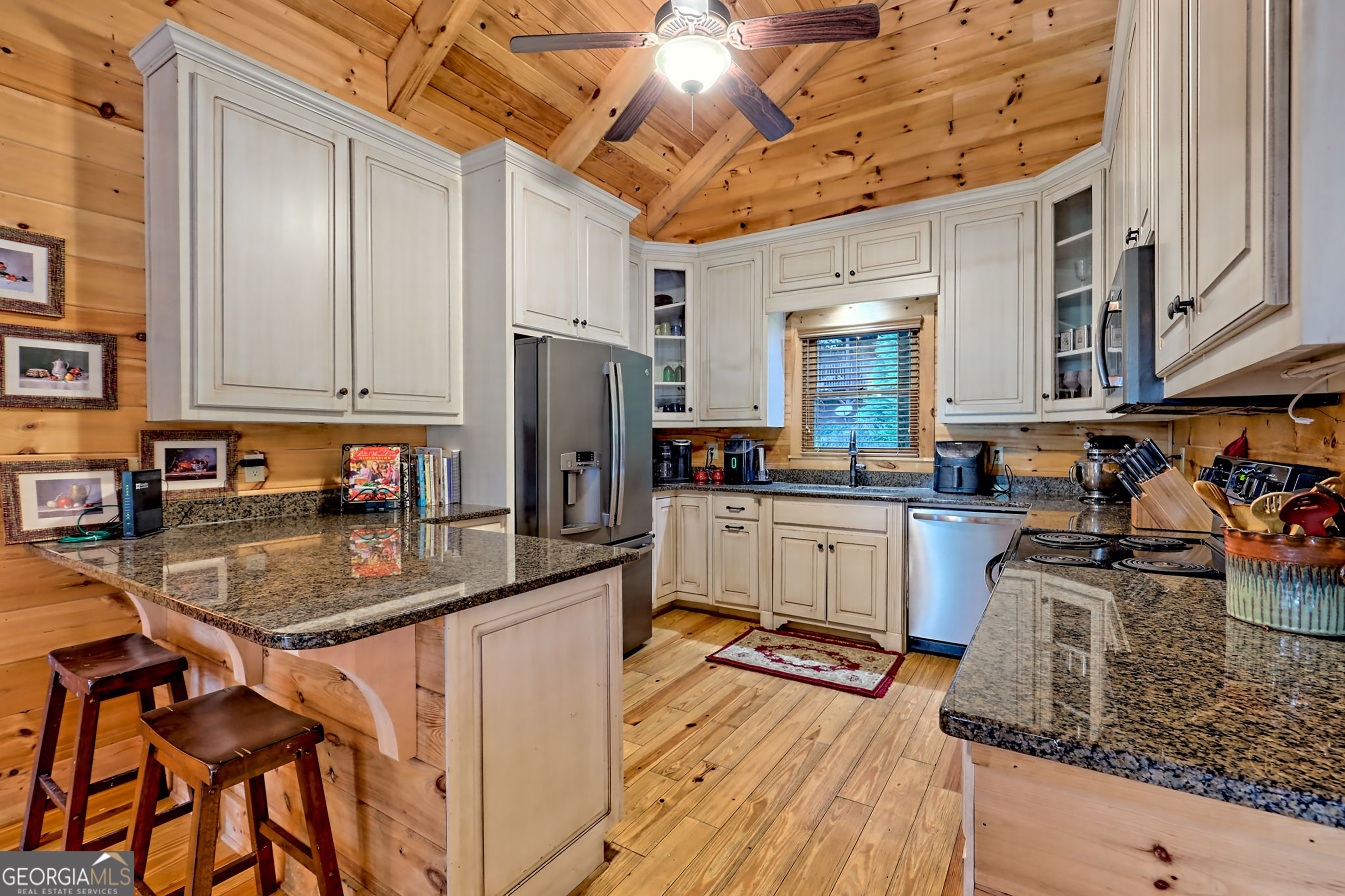 407 Blackberry Drive Rabun Gap, GA 30568 - Photo 16 of 53