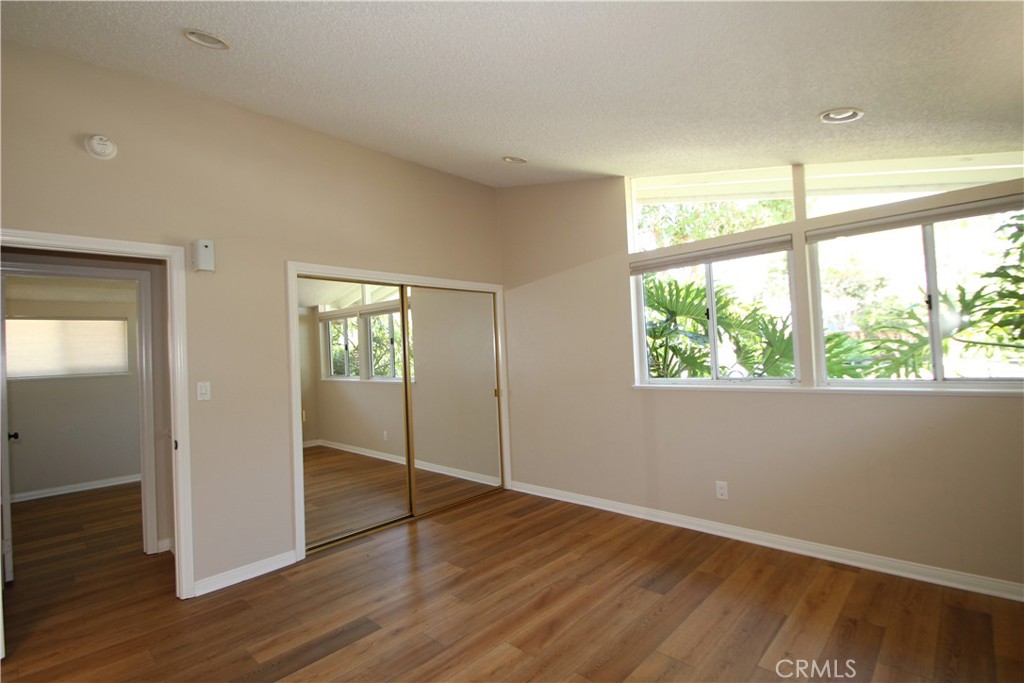 263 Hanover Drive Costa Mesa, CA 92626 - Photo 13 of 16 Gallery Image 13