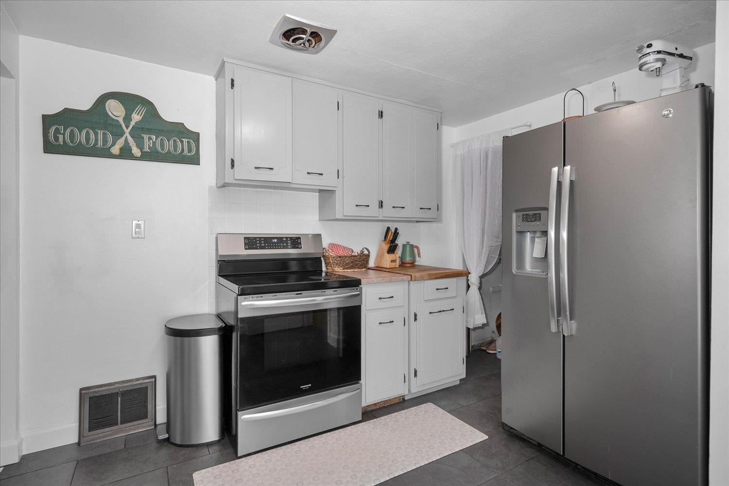 2307 West Rowan Avenue Spokane, WA 99205 - Photo 3 of 21