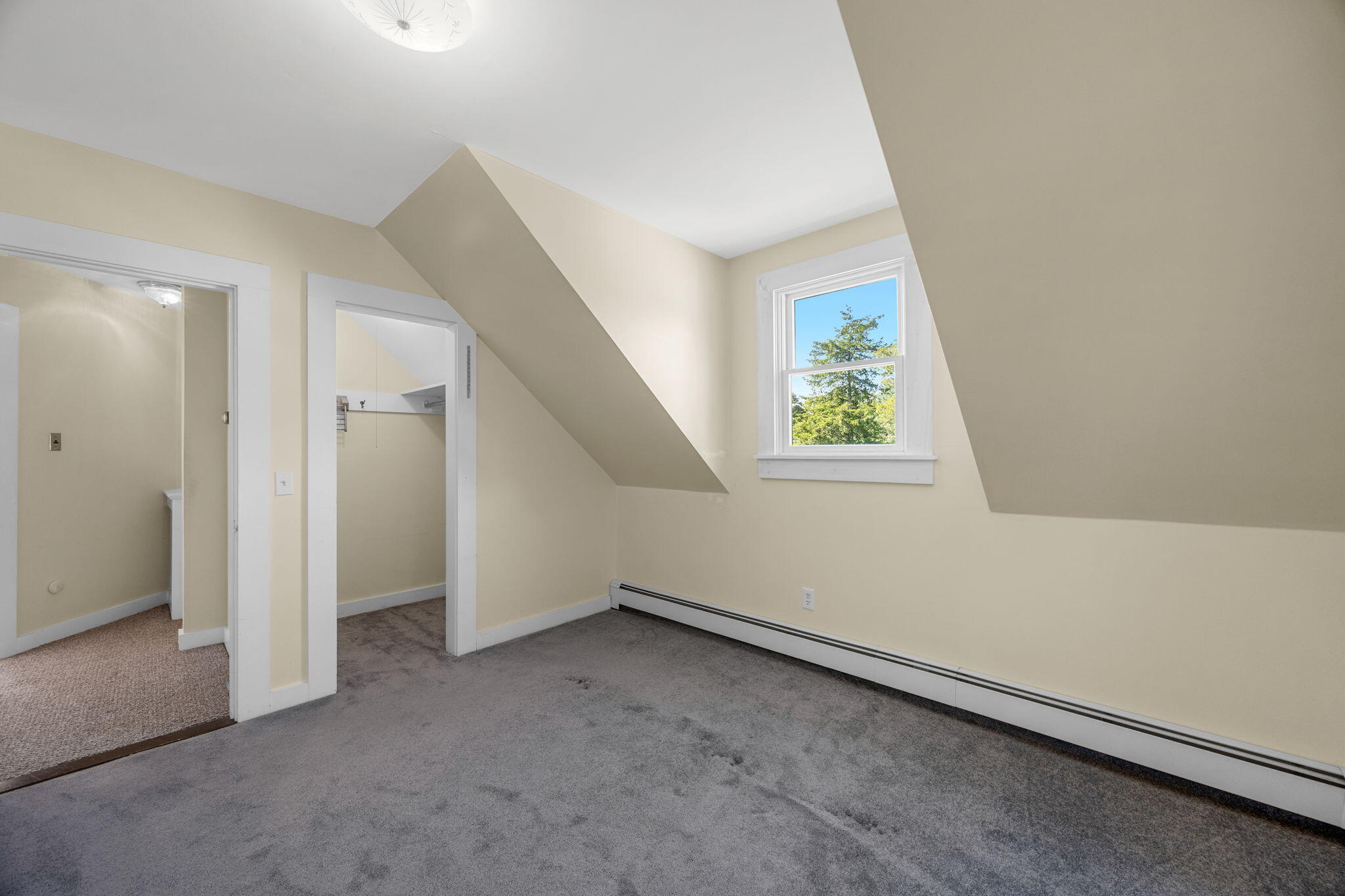 9 Harrison Avenue Buzzards Bay, MA 02532 - Photo 37 of 47 an empty room with windows