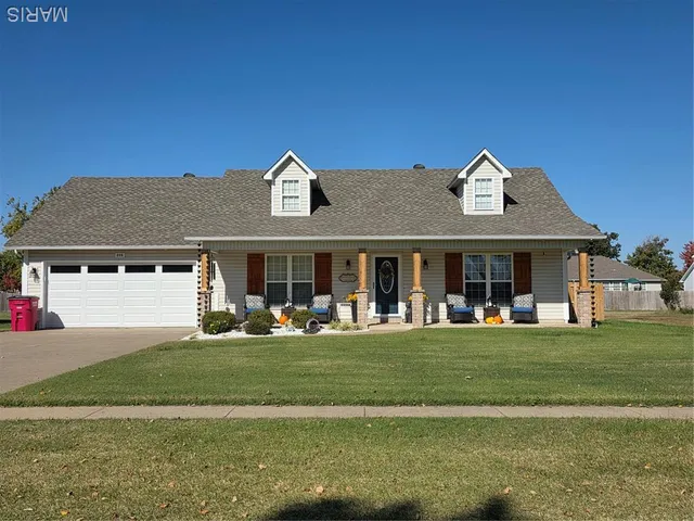 $229,900 | 806 Innsbruck Lane, Sikeston, MO 63801