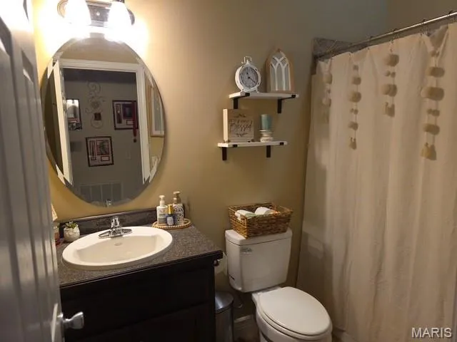 $229,900 | 806 Innsbruck Lane, Sikeston, MO 63801