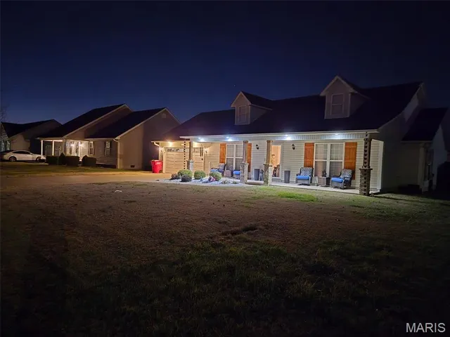 $229,900 | 806 Innsbruck Lane, Sikeston, MO 63801