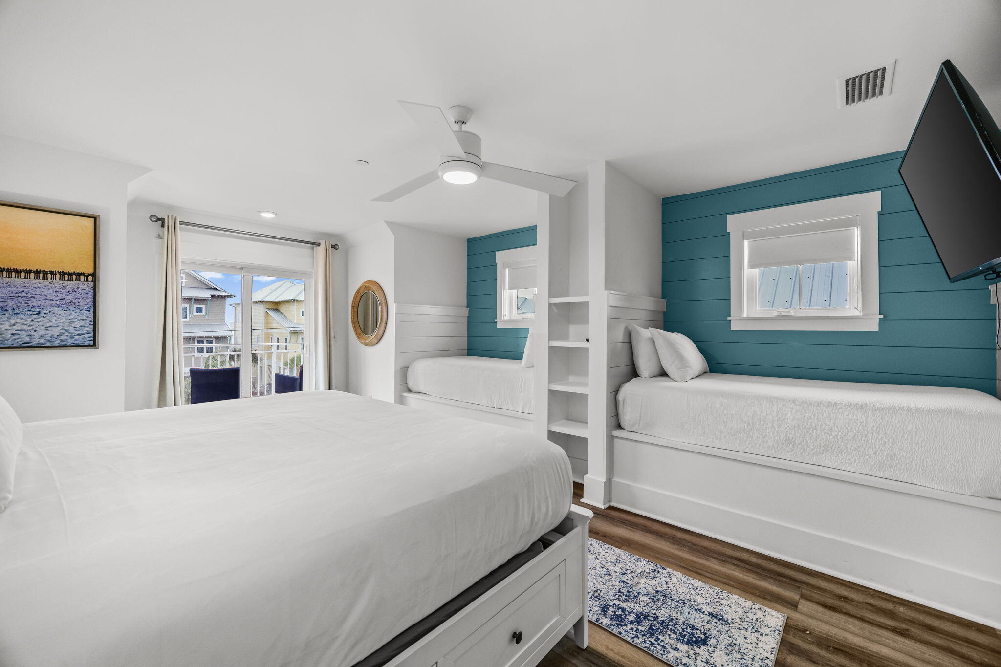 13650 Front Beach Road Panama City Beach, FL 32413 - Photo 30 of 61 Built-In Bed