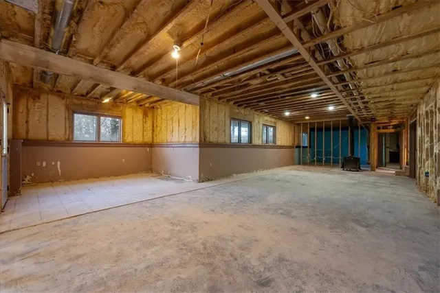 $599,000 | 1573 North 1100th Road, Lawrence, KS 66046