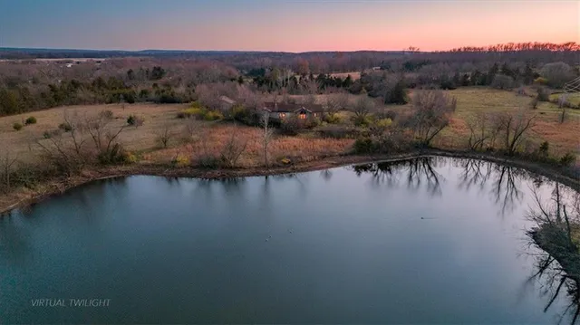 $599,000 | 1573 North 1100th Road, Lawrence, KS 66046