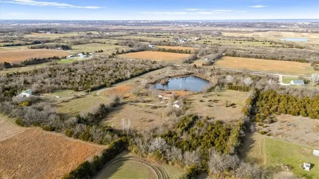 $599,000 | 1573 North 1100th Road, Lawrence, KS 66046