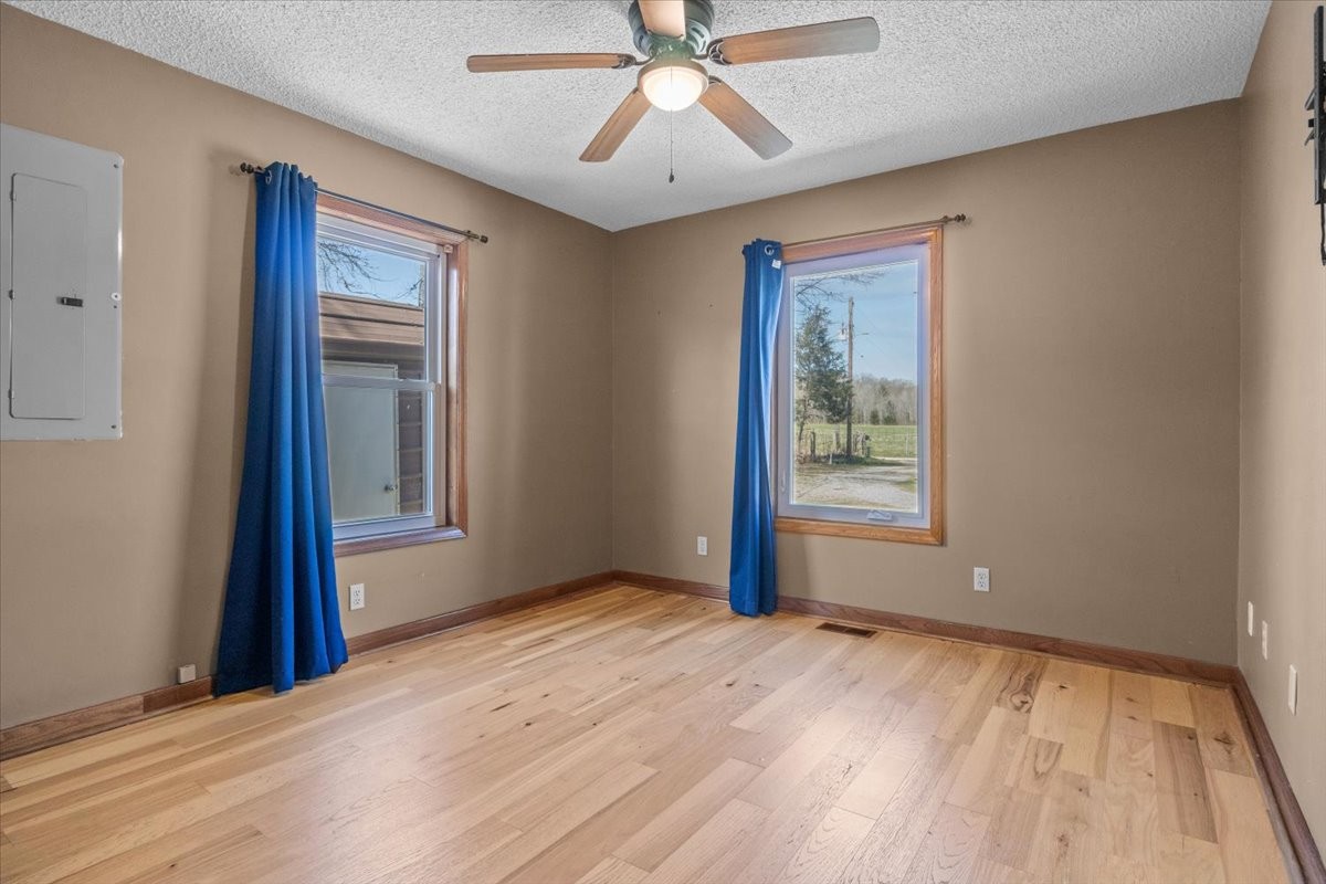 1092 Crockett Road New Johnsonville, TN 37134 - Photo 21 of 39