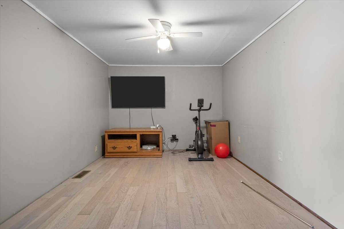 1092 Crockett Road New Johnsonville, TN 37134 - Photo 28 of 39