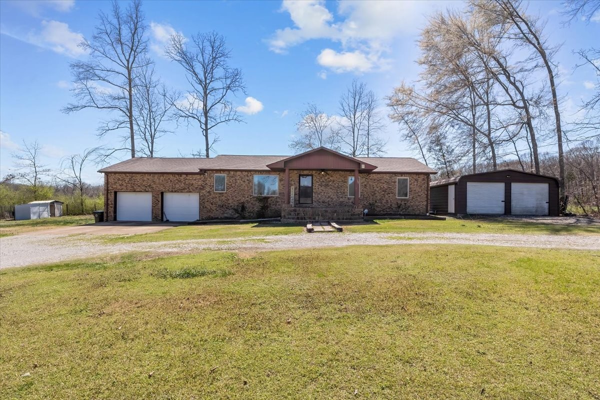 1092 Crockett Road New Johnsonville, TN 37134 - Photo 3 of 39