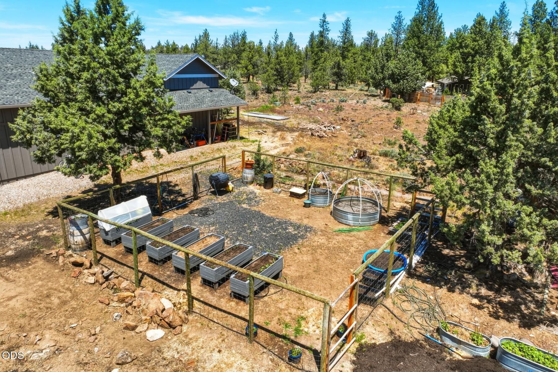 69550 Pine Ridge Drive Sisters, OR 97759 - Photo 35 of 48