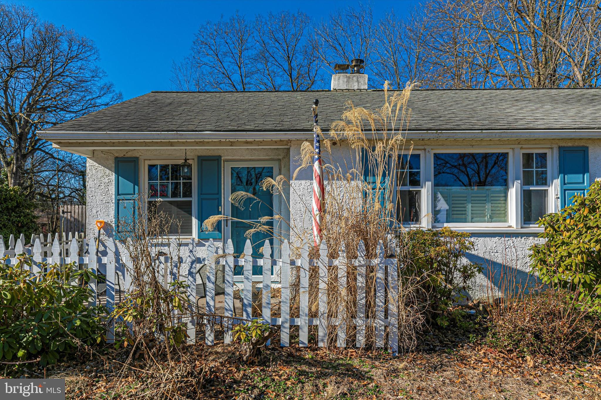 1035 Cardinal Road Norristown, PA 19403 - Photo 2 of 55 Gallery Image 2