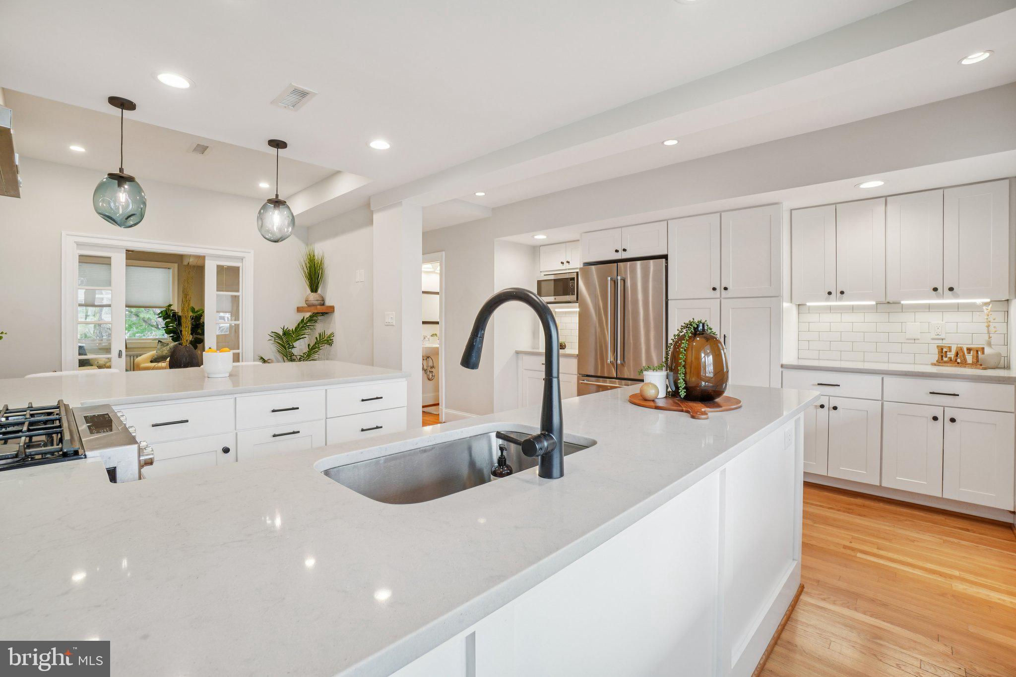 222 Longfellow Street Northwest Washington, DC 20011 - Photo 12 of 39