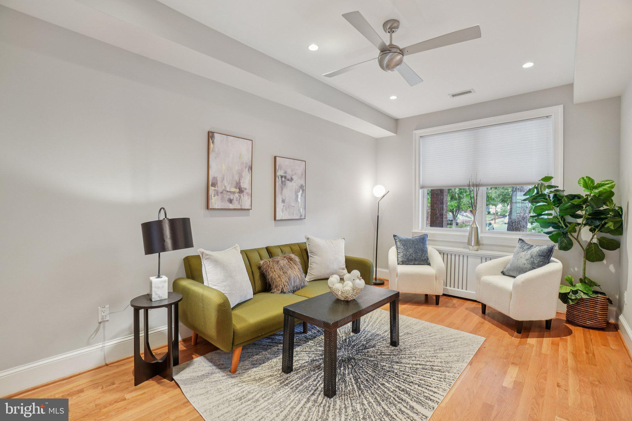 222 Longfellow Street Northwest Washington, DC 20011 - Photo 6 of 39