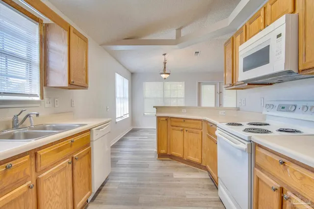 $1,895 | 2029 Shadow Lake Drive, Gulf Breeze, FL 32563