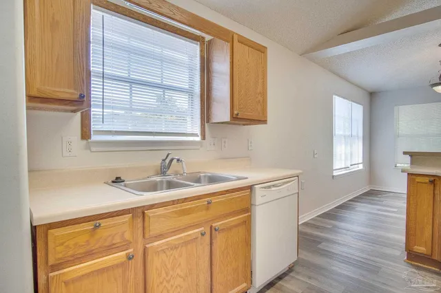 $2,000 | 2029 Shadow Lake Drive, Gulf Breeze, FL 32563